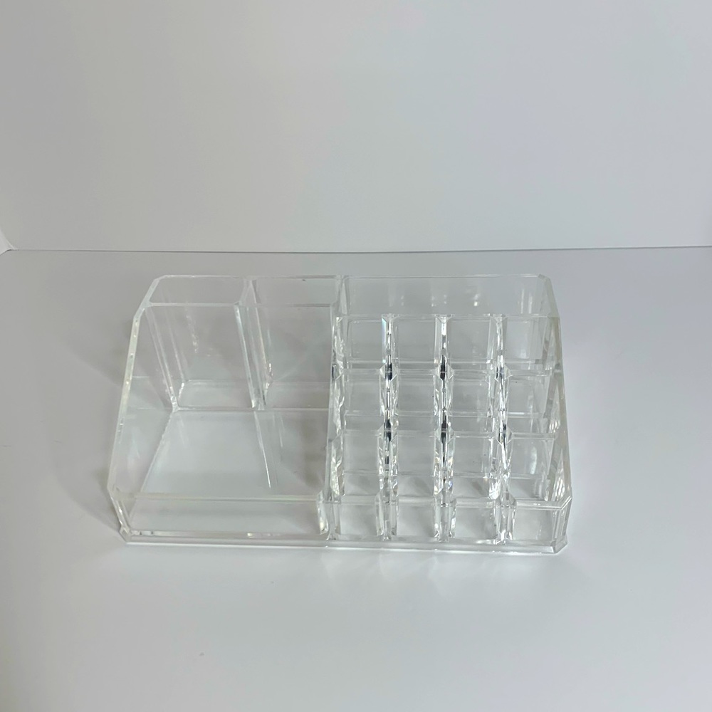 Counter top make up organizer